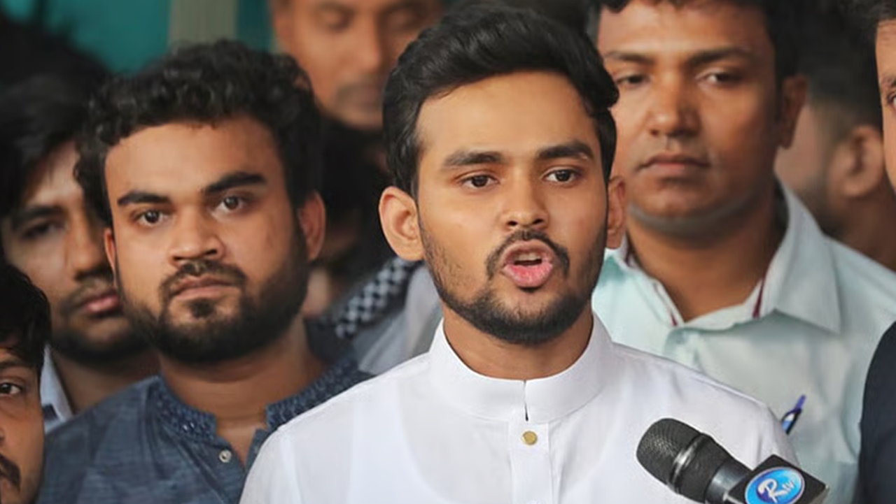 ৫ আসনে শাপলা কলির জয়, অনেক জায়গায় লড়াই চলছে : আসিফ মাহমুদ