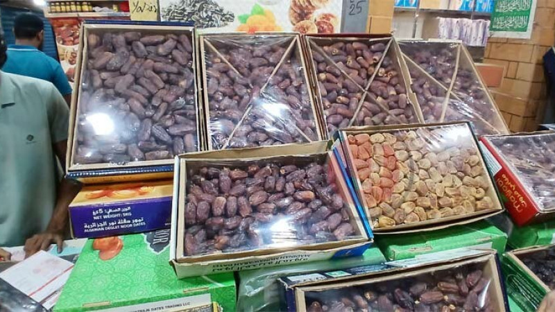 রমজানে খেজুরের আমদানি বাড়লেও কমছে না দাম