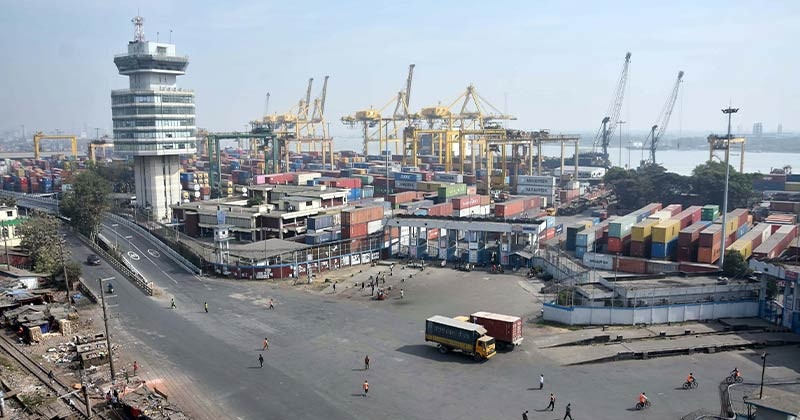 চট্টগ্রাম বন্দরে টানা চারদিন ধরে কর্মবিরতি, ৩ দফা দাবি শ্রমিকদের