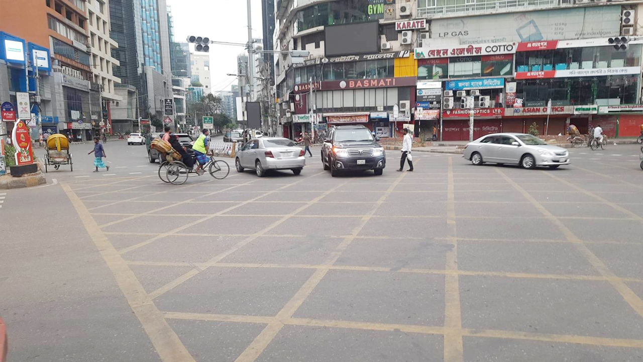 আজ থেকে চারদিন সরকারি ছুটি, দোকান-শপিংমল বন্ধ ২ দিন