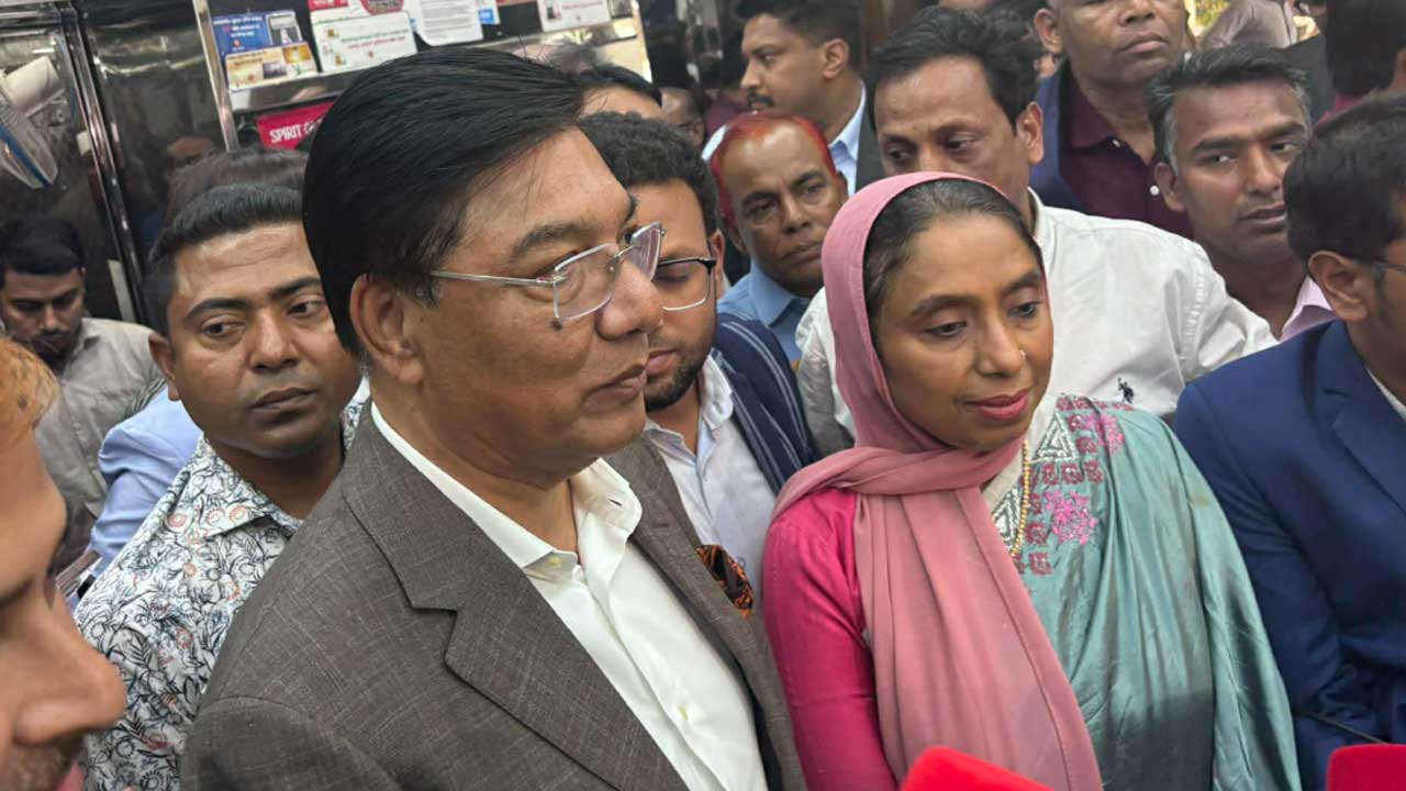 ‘একজন যাত্রী ইমিগ্রেশন শেষ করতে করতেই যাতে তার লাগেজ বেল্টে পেয়ে যান’