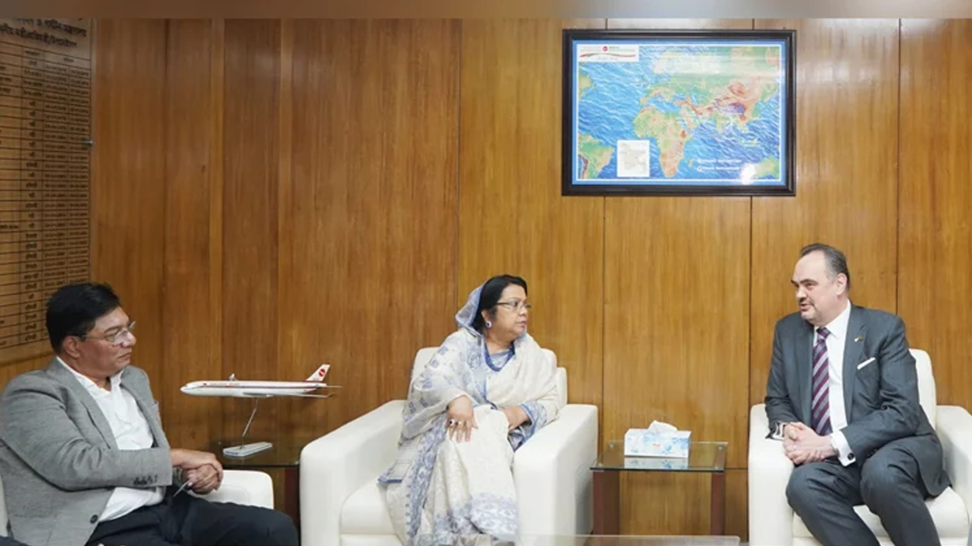 বিমান পরিবহন খাতের উন্নয়নে ঢাকা-ওয়াশিংটনের মধ্যে আলোচনা