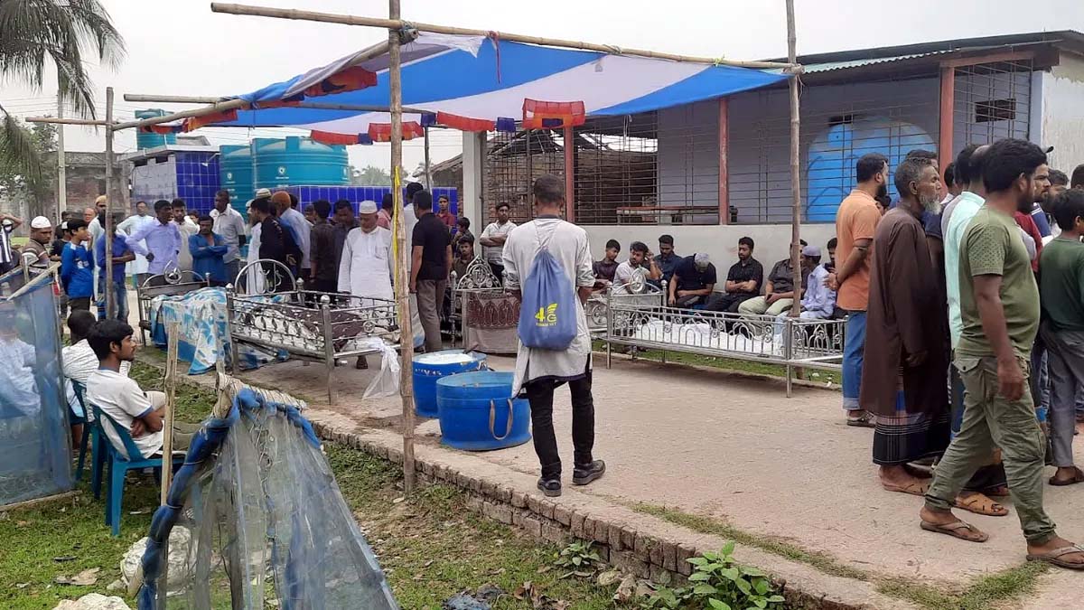 বউ বরণ নয়, ৯ মরদেহ দাফনের অপেক্ষায় স্বজনেরা