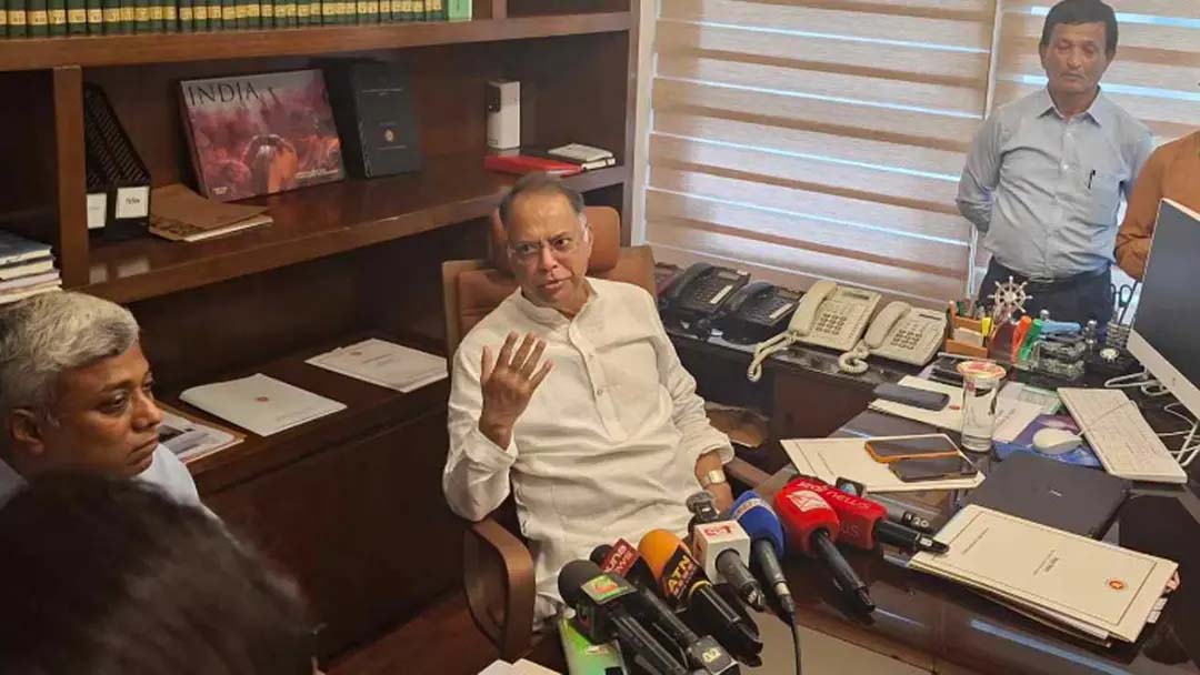 তেলের পর্যাপ্ত মজুত রয়েছে,বিক্রি বেড়ে যাওয়ায় সংকট তৈরি হয়েছে: জ্বালানি মন্ত্রী