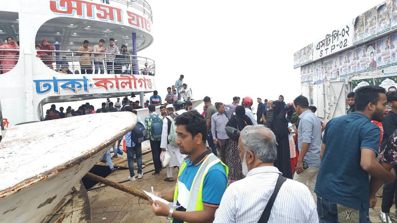 ভোলা-ঢাকা লঞ্চযাত্রায় স্বস্তি,নেই বাড়তি ভাড়ার অভিযোগ