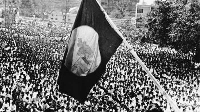 ২ মার্চ: ‘সেই যে পতাকা উড়েছিল, আর নামেনি’