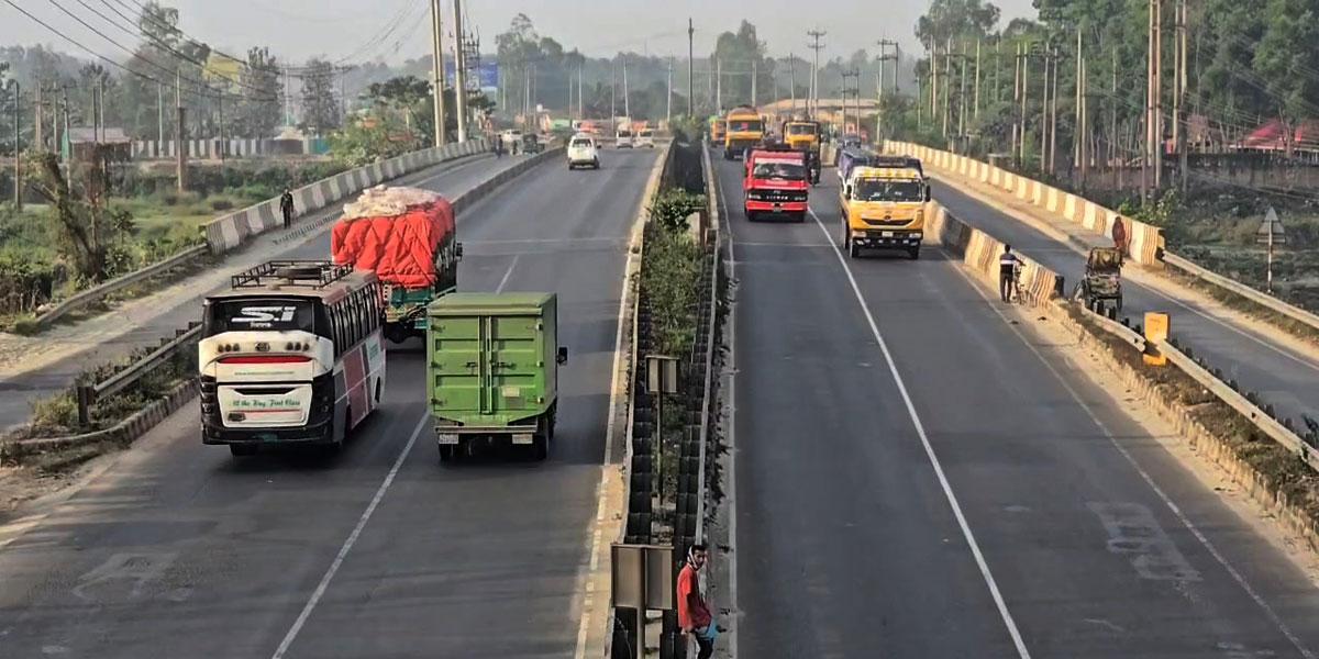 যানবাহনের চাপ বেড়েছে যমুনা সেতু মহাসড়কে