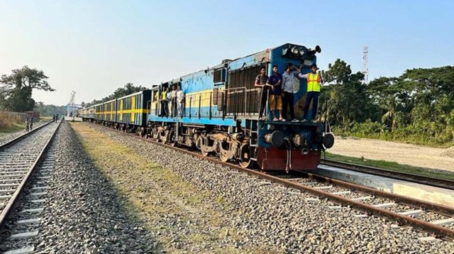 ভারত থেকে ২০০ ব্রডগেজ কোচ আসছে, রেল বহর বাড়ানোর পরিকল্পনা