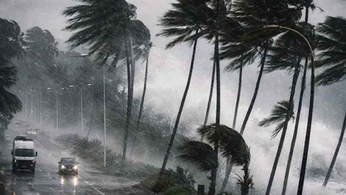 দেশের ১১ অঞ্চলে ঝড়-বজ্রবৃষ্টির শঙ্কা,নদীবন্দরে সতর্ক সংকেত