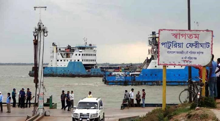 দৌলতদিয়া-পাটুরিয়া রুটে নৌযান চলাচল বন্ধ