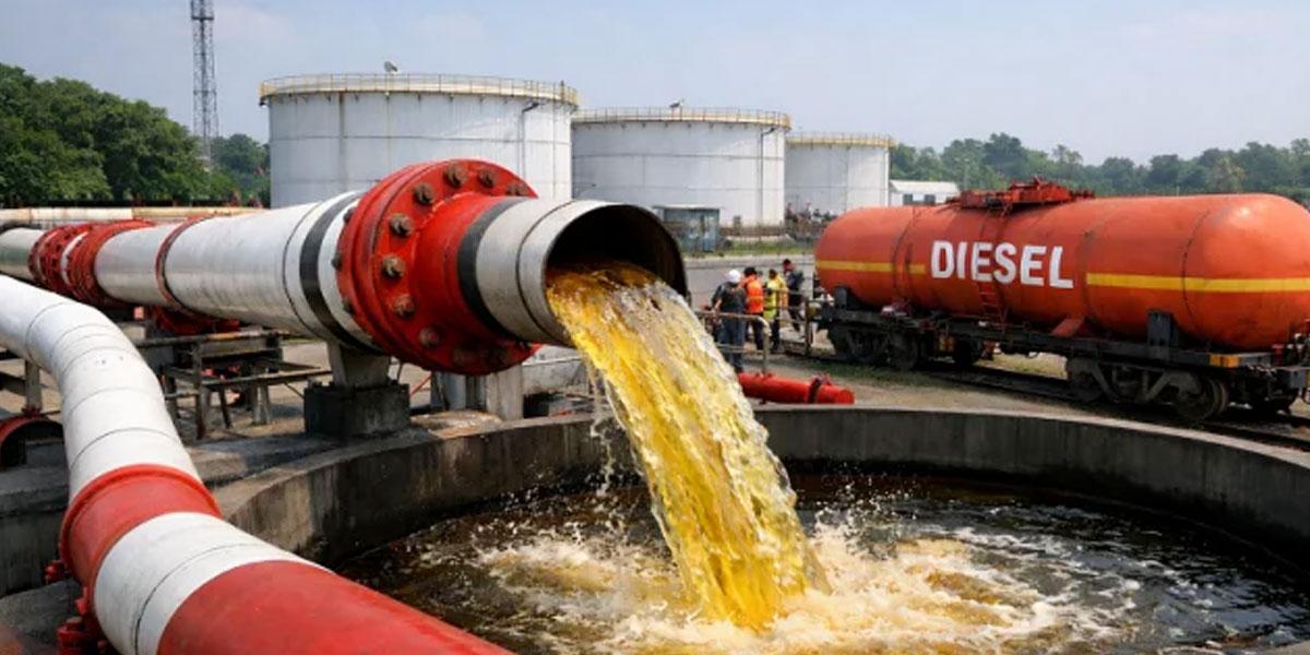 মালয়েশিয়া থেকে আসছে ৬০ হাজার টন ডিজেল