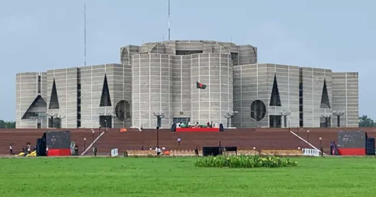 ক্ষমতা বৃদ্ধির অধ্যাদেশ আইন হচ্ছে, জবাবদিহি বৃদ্ধিরগুলো বাদ যাচ্ছে