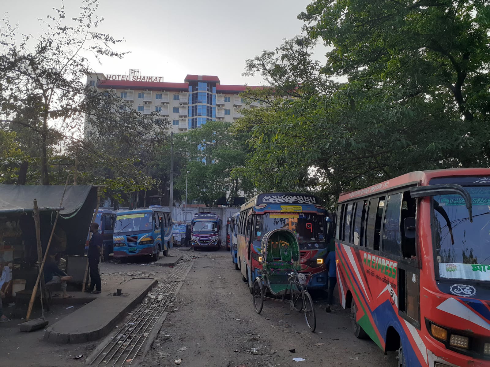 ৭নং বাস ড্রাইভার মালিক সমিতির লেনদেনে অসন্তোষ, হিসাব চাওয়ায় হত্যার হুমকি