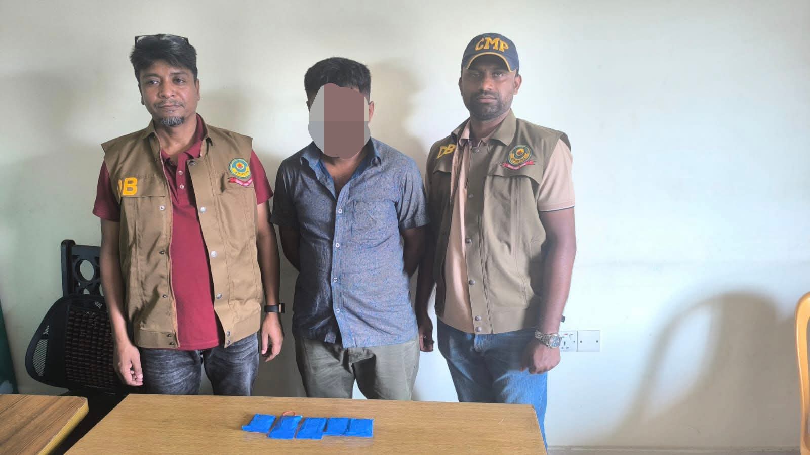 সিএমপির অভিযানে এক হাজার পিস ইয়াবা ট্যাবলেটসহ গ্রেফতার ১