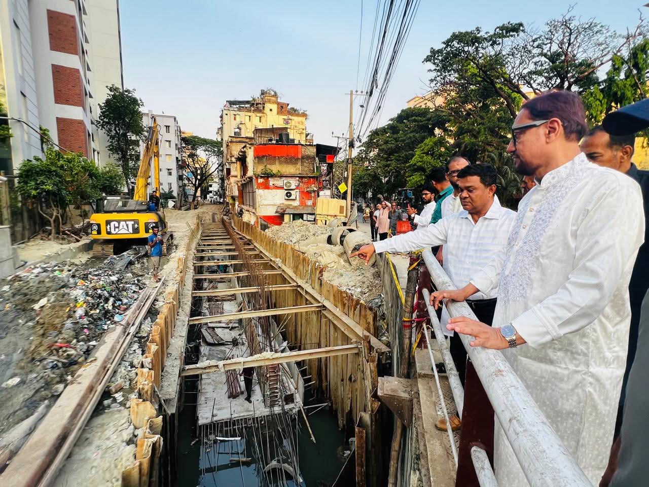 জলাবদ্ধতামুক্ত হচ্ছে প্রবর্তক মোড় এলাকা:চসিক মেয়র