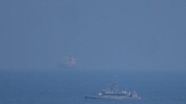 হরমুজ প্রণালি ফের বন্ধ করলো ইরান