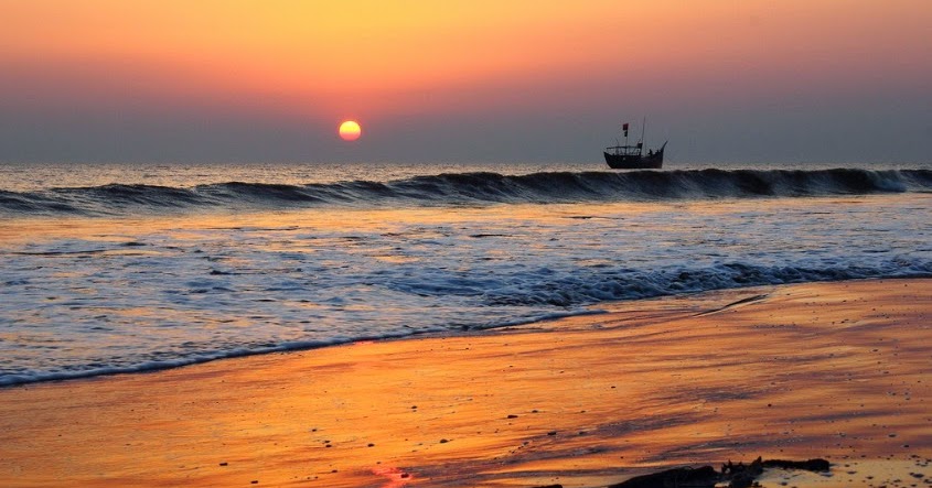 জ্বালানি সংকটে কুয়াকাটায় পর্যটক খরা