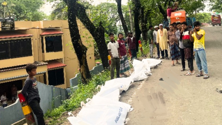 ৫ বছরের দুর্ঘটনা বিশ্লেষণ:দুর্ঘটনায় খালি হচ্ছে মায়ের কোল,সন্তানও হারাচ্ছে মা