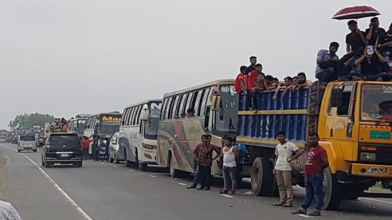 ঢাকা-চট্টগ্রাম মহাসড়কে ১৭ কিমি তীব্র যানজট