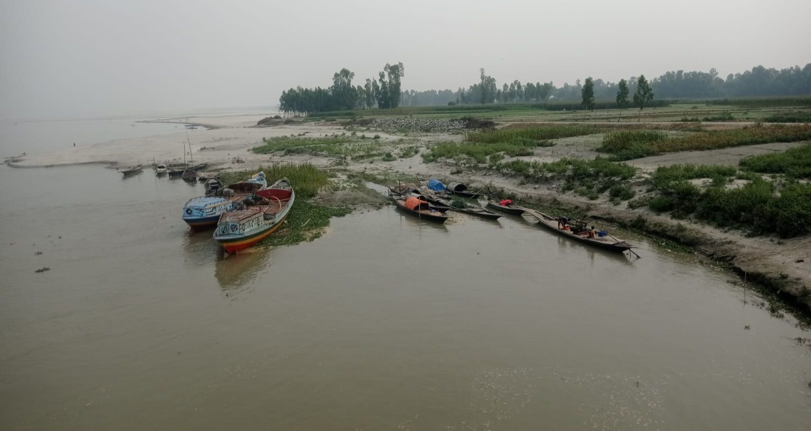 বগুড়ার ধুনটে ঝড়ের কবলে পড়ে নদীতে নিখোঁজ ১১