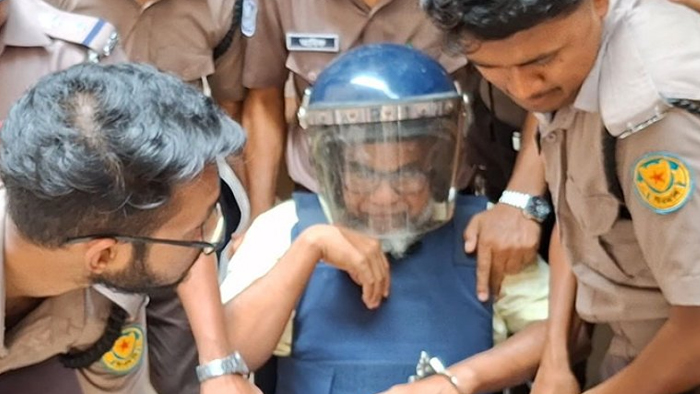 রিকশাচালক হত্যা: সাবেক স্বরাষ্ট্রসচিব জাহাঙ্গীর আলম গ্রেফতার