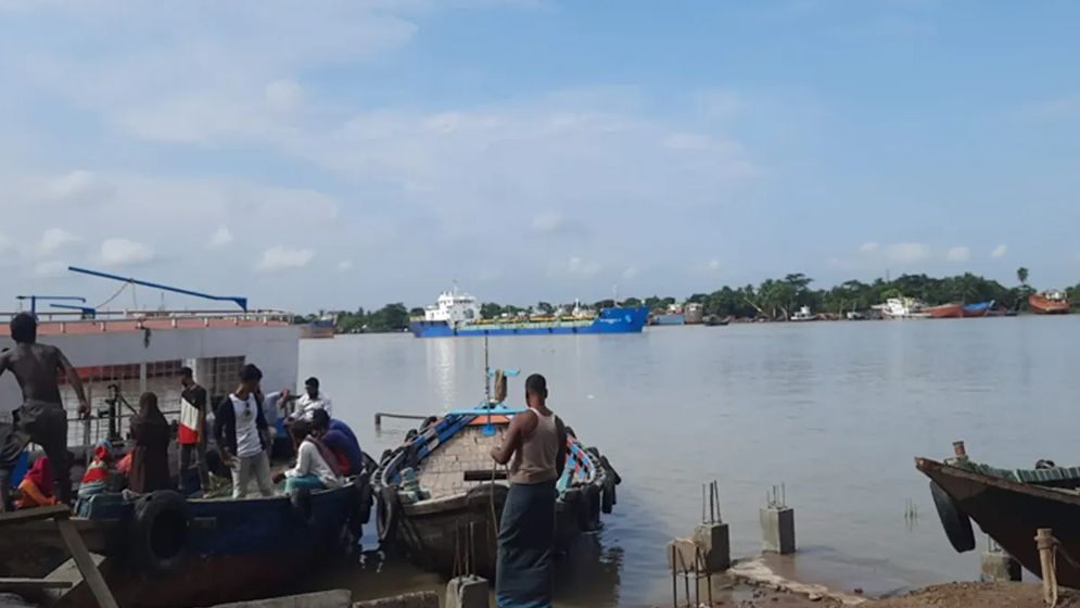 খুলনায় স্থগিতাদেশের পরও ৬টি খেয়াঘাট ইজারা কার্যক্রম,আদালত অবমাননার মামলা