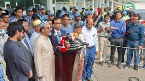 বৃষ্টির কফিন ধরে বাবা-মায়ের আহাজারি, বিমানবন্দরে শোকের মাতম