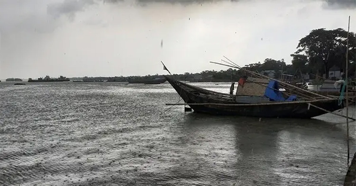 নদীবন্দরগুলোতে ২ নম্বর নৌ হুঁশিয়ারি সংকেত