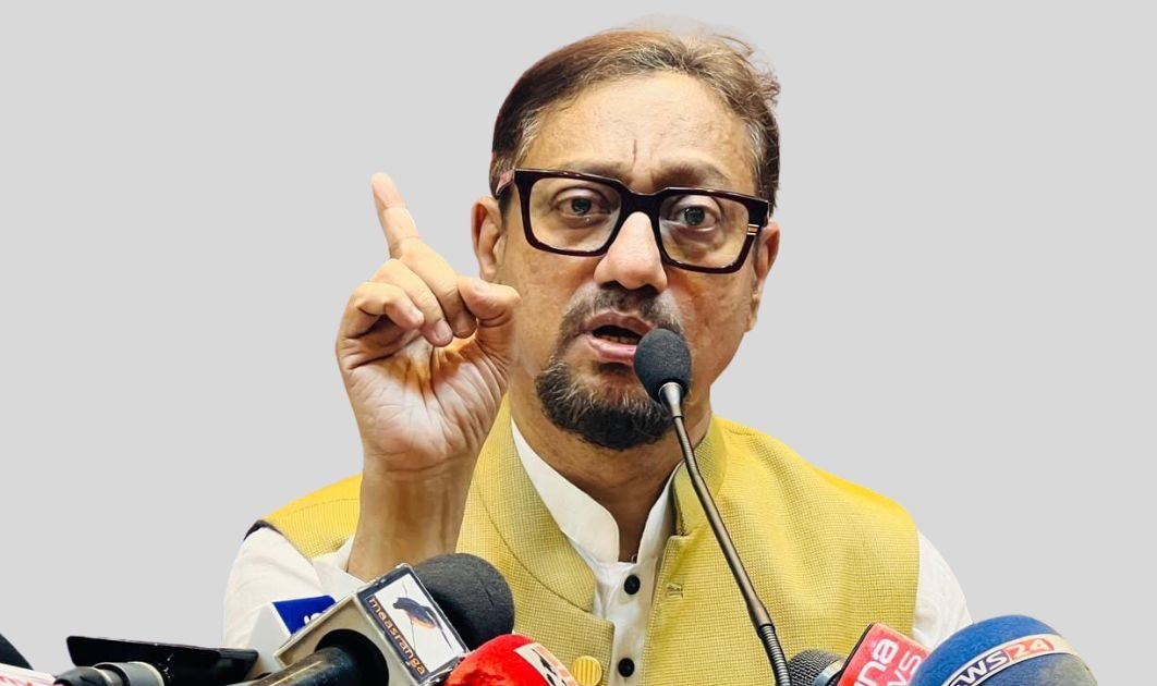 জুলাইয়ের গ্রাফিতি অপসারণে মেয়রের কোনো নির্দেশনা নেই : চসিক