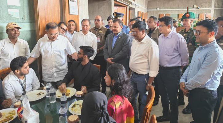 সংসদে শিক্ষার্থীদের সঙ্গে মধ্যাহ্নভোজে প্রধানমন্ত্রী
