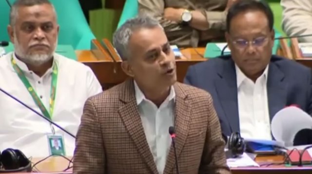 পুরোনো রেল নিলামে বিক্রি সম্ভব নয়