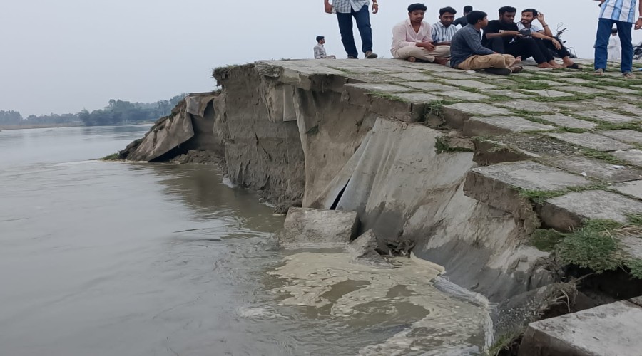 তিস্তায় ২৫টি বাড়ি নদী গর্ভে বিলীন
