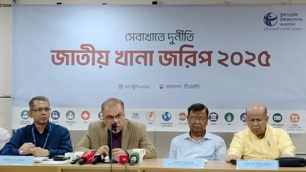 দুর্নীতিতে চ্যাম্পিয়ন পাসপোর্ট অফিস ও রানার্সআপ বিআরটিএ