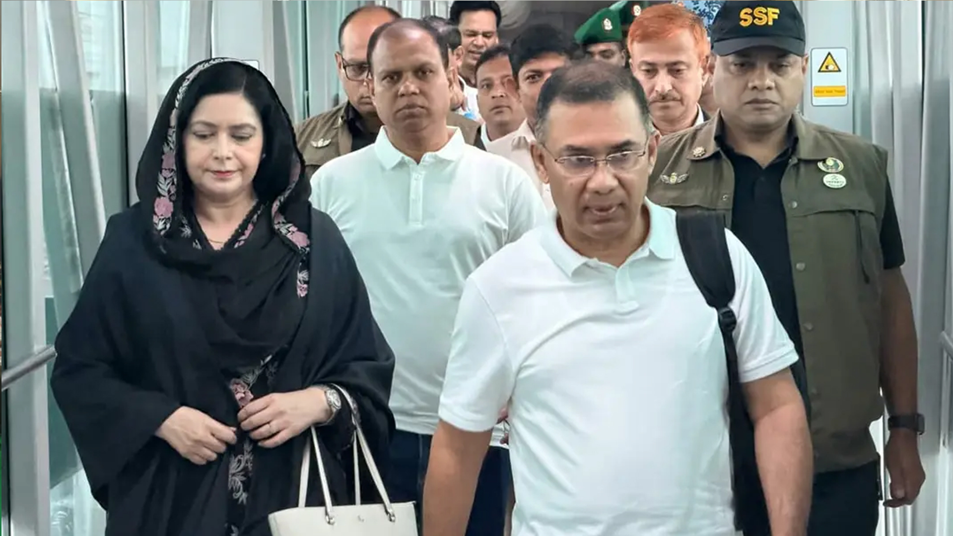 কক্সবাজার থেকে ঢাকায় ফিরলেন প্রধানমন্ত্রী