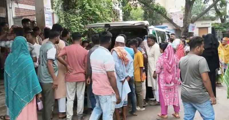 ব্রাহ্মণবাড়িয়ায় পিকআপের ধাক্কায় মা-ছেলেসহ নিহত ৩