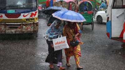 ঢাকায় ৩ ঘণ্টায় ২৮ মিলিমিটার বৃষ্টিপাত