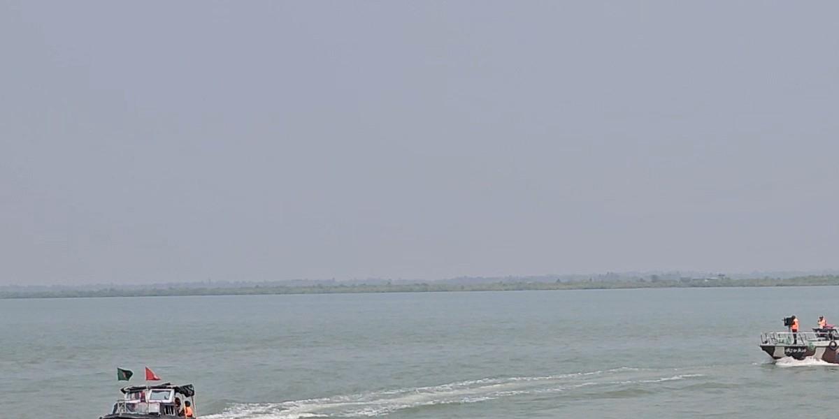 জান্তা সরকারের বিমান হামলায় কাঁপছে টেকনাফ সীমান্ত