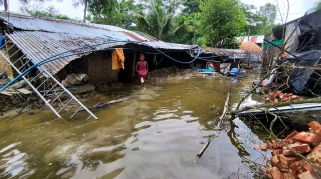 চট্টগ্রামে ২০ হাজার নলকূপ ক্ষতিগ্রস্ত, নিরাপদ পানির তীব্র সংকট