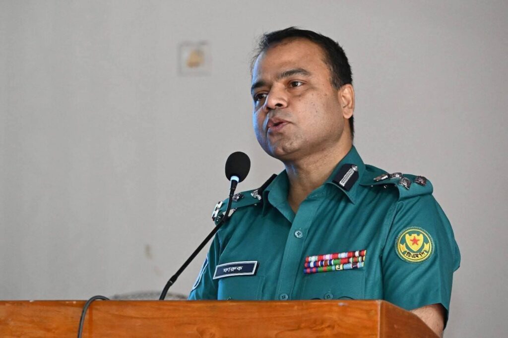 হাইওয়ে পুলিশের প্রধান হিসেবে যোগ দিলেন ফারুক আহমেদ 