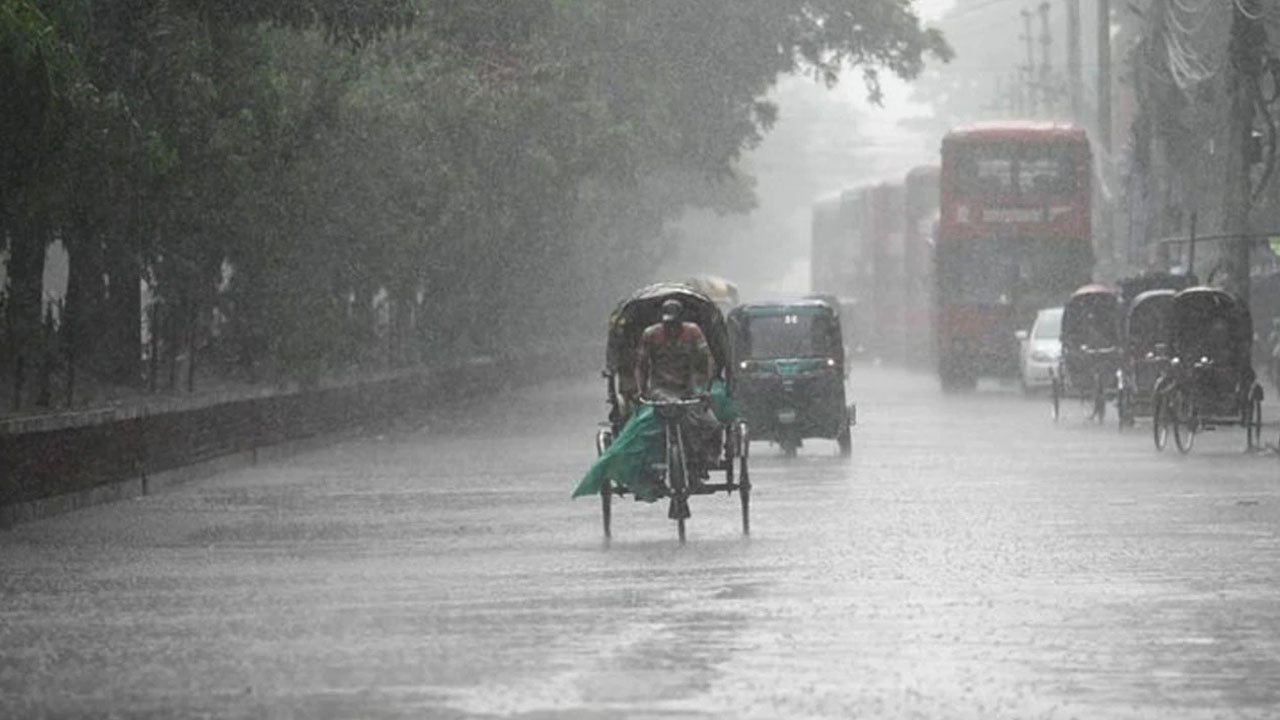 দুপুরের মধ্যে ৮ জেলায় হতে পারে ঝড়