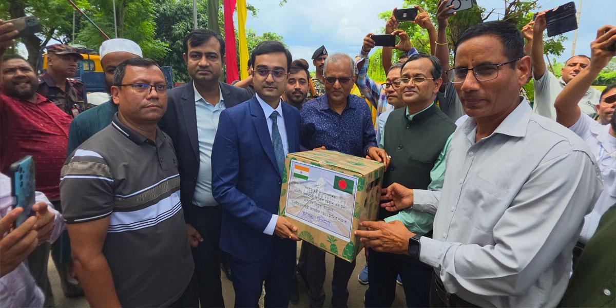 প্রধানমন্ত্রীর জন্য কিউ জাতের আনারস পাঠালেন ত্রিপুরার মুখ্যমন্ত্রী