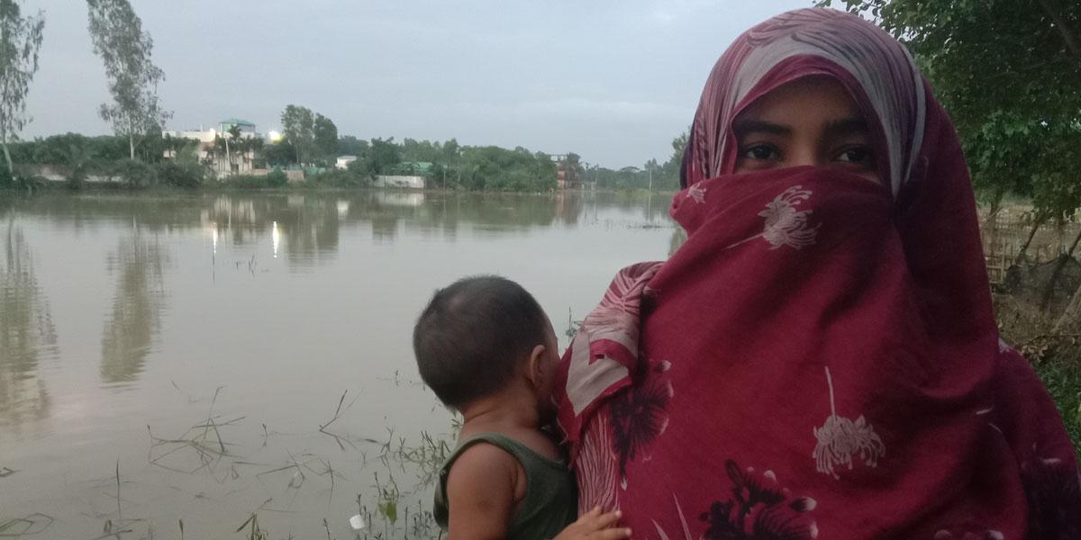 ৬ লাখ টাকার ঋণ ও একটি বিকল রিকশা