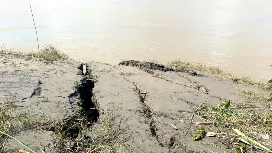 পানি কমতেই শঙ্খ নদে ভাঙন, আতঙ্কে এলাকাবাসী