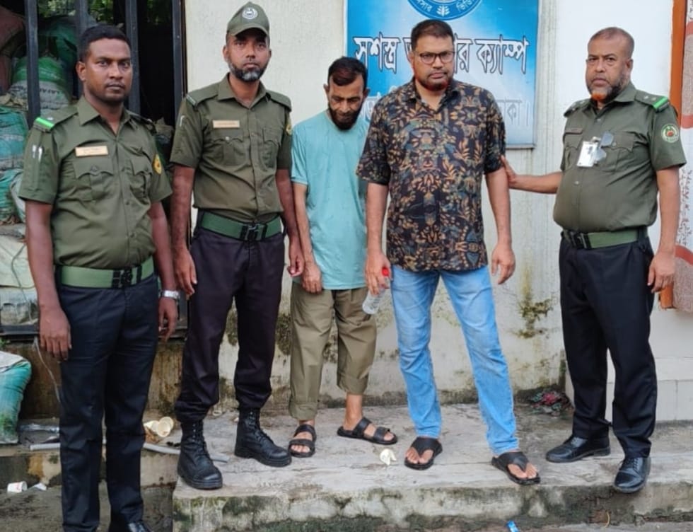 বিআরটিএ’র ভ্রাম্যমান আদালতের অভিযান, ৫ দালালকে শাস্তি