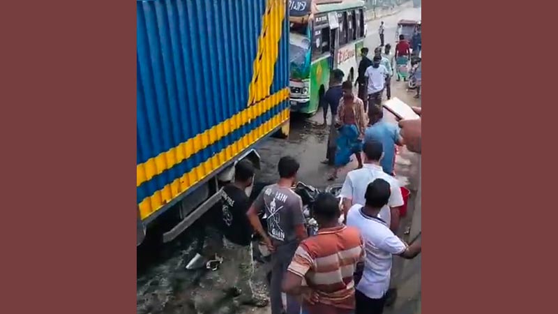 ঢাকা-আরিচা মহাসড়কে চার গাড়ির সংঘর্ষ, ২ শিক্ষার্থী নিহত