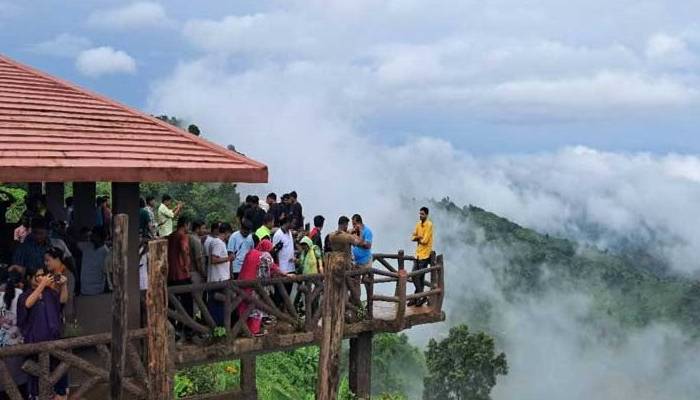 ভারী বৃষ্টির কারণে বান্দরবানের সব পর্যটনকেন্দ্র শুক্রবার পর্যন্ত বন্ধ