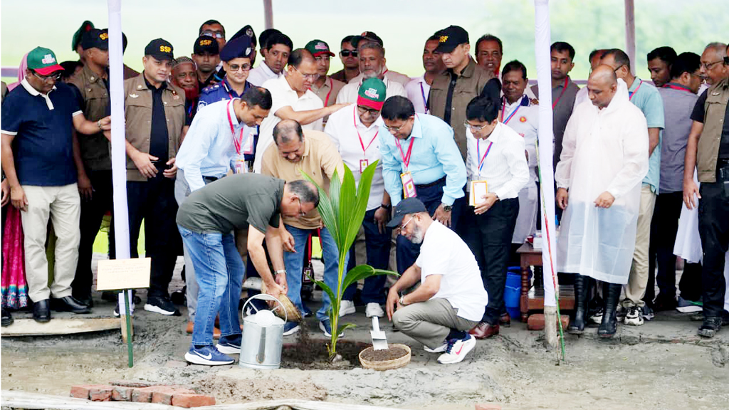 ‘গাছ লাগালেই দায়িত্ব শেষ নয়, শিশুর মতো যত্ন নিতে হবে’:প্রধানমন্ত্রী