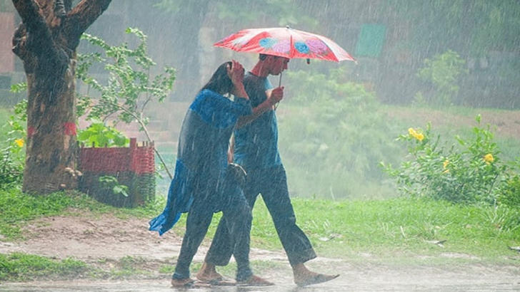 ১০ জেলায় ঝড়ের পূর্বাভাস, রাতভর ঢাকায় বৃষ্টি ৩০ মিলিমিটার