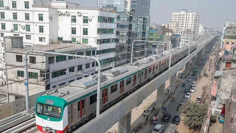 মেট্রোরেলে বিজ্ঞাপন আয় ভাড়া নাকি সেবা,জটিলতা অবসানে চিঠি