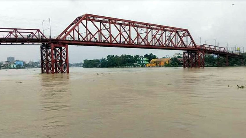 সিলেটে সুরমা ও কুশিয়ারার দুই পয়েন্টে পানি বিপৎসীমার ওপরে